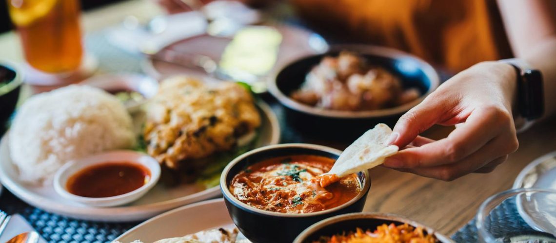 Faut-il bannir les épices au dîner pour mieux dormir ?